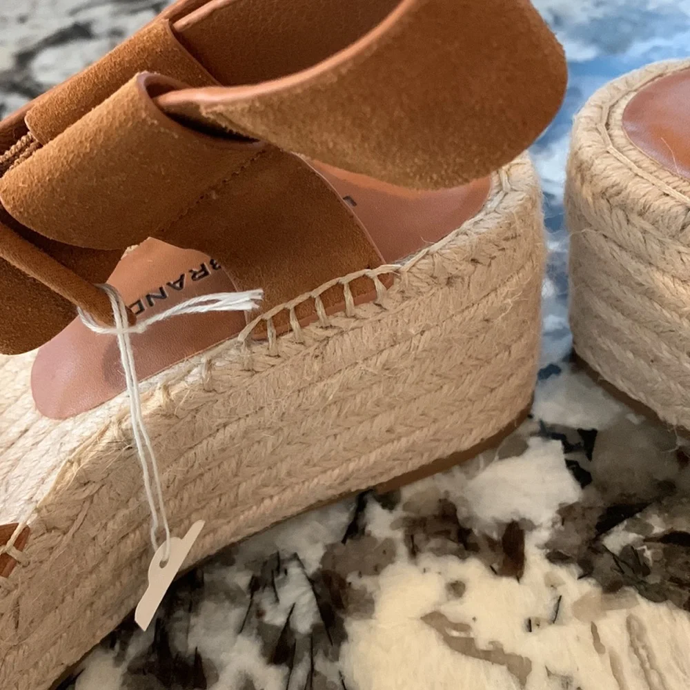 Lucky Brand‎ Audrinah suede wedge heels. NWOT. Retail 98